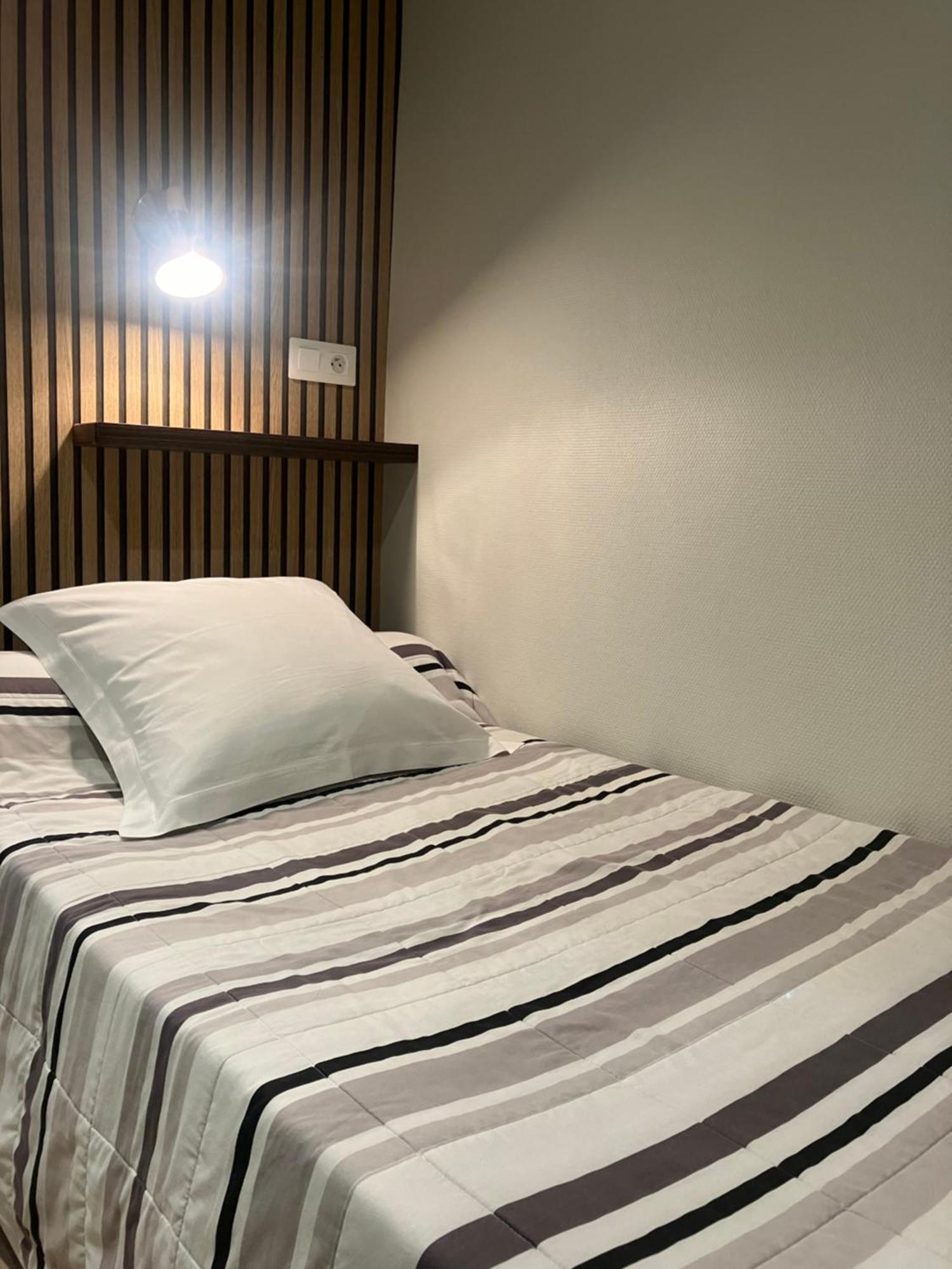 Hotel Du Nord Chambres Familiales Fontaines  Zewnętrze zdjęcie