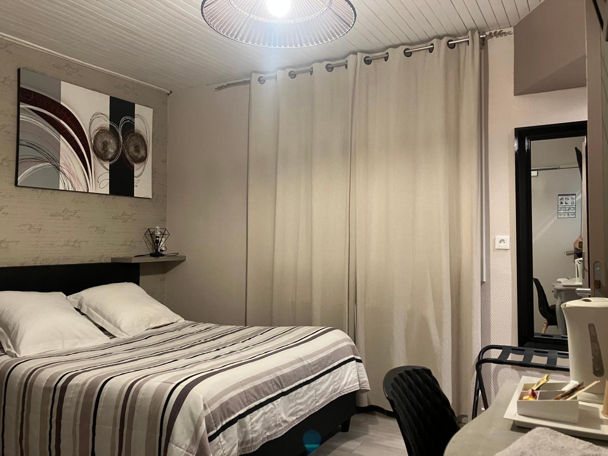 Hotel Du Nord Chambres Familiales Fontaines  Zewnętrze zdjęcie