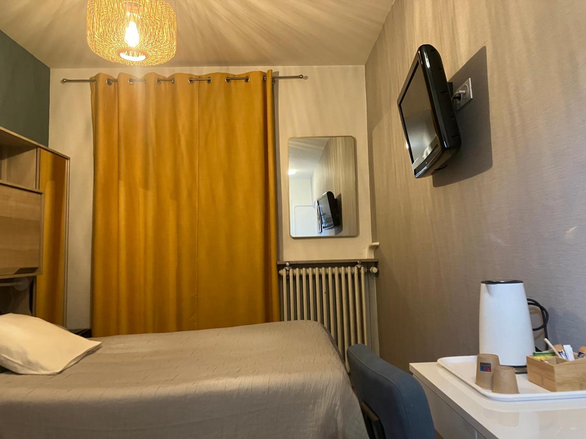 Hotel Du Nord Chambres Familiales Fontaines  Zewnętrze zdjęcie