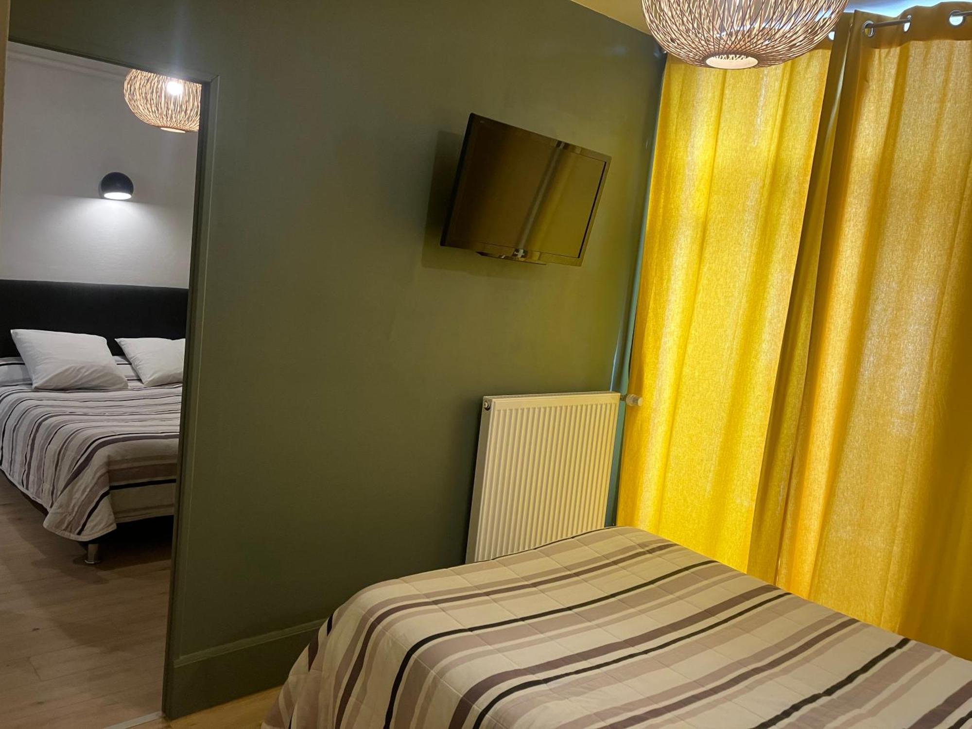 Hotel Du Nord Chambres Familiales Fontaines  Zewnętrze zdjęcie