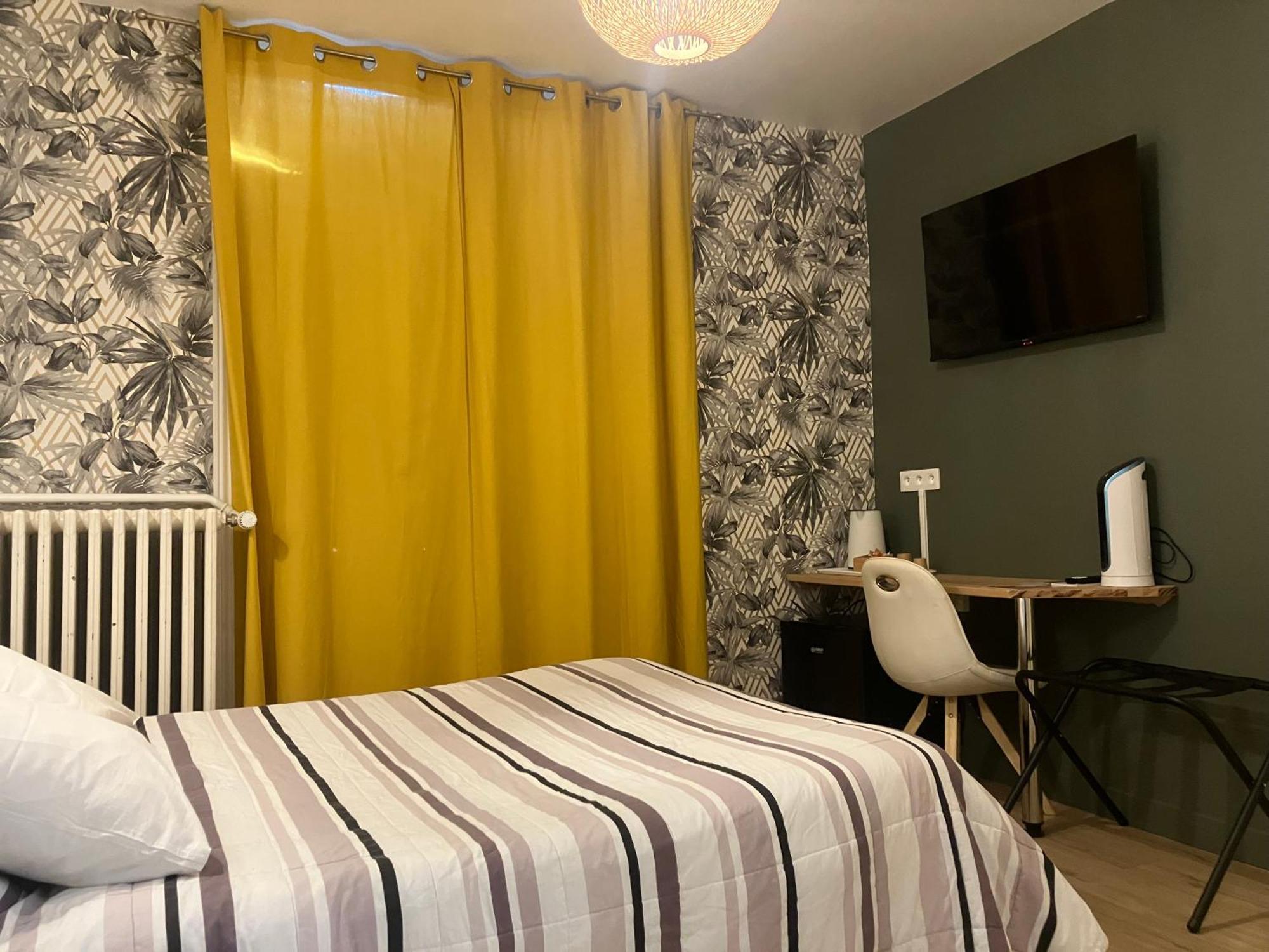 Hotel Du Nord Chambres Familiales Fontaines  Zewnętrze zdjęcie