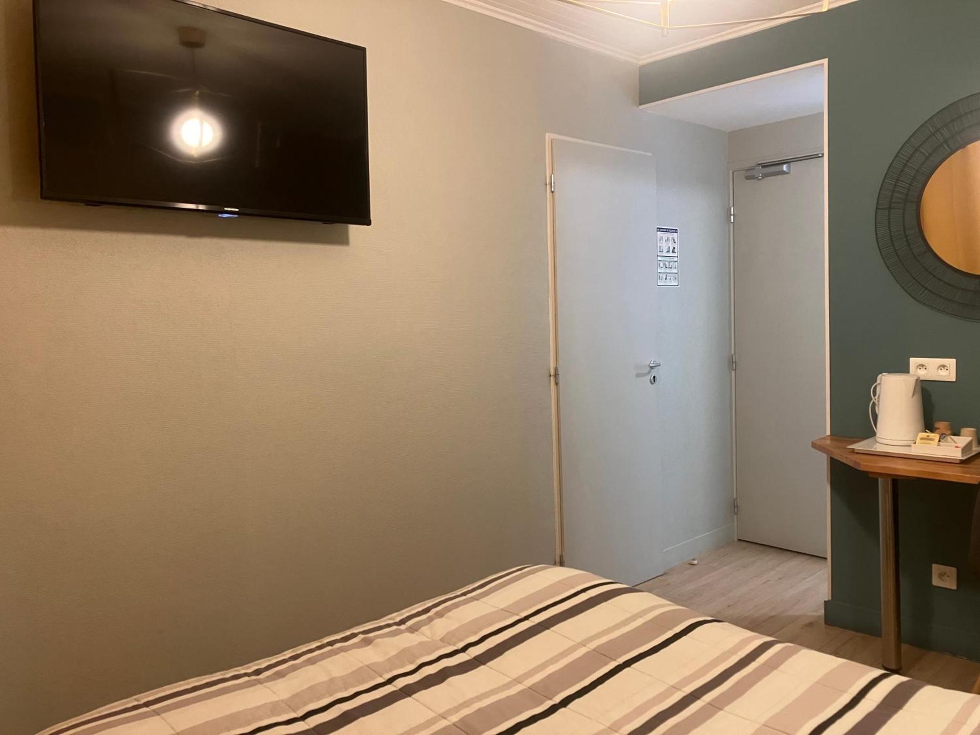 Hotel Du Nord Chambres Familiales Fontaines  Zewnętrze zdjęcie